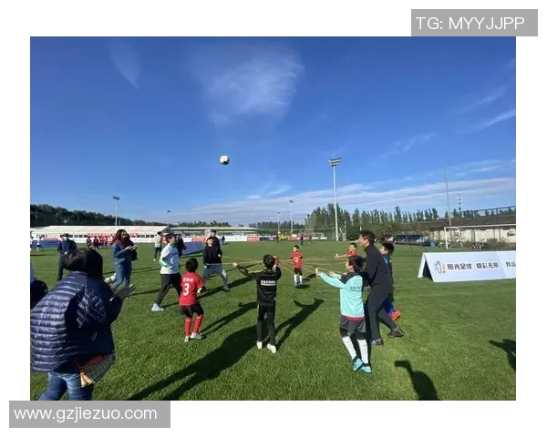 足球元素点亮球星房间打造充满激情与个性化的梦想空间